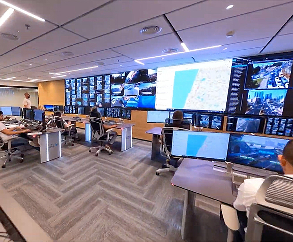 Innenaufnahme des Control Rooms im Ayalon Command & Control Center