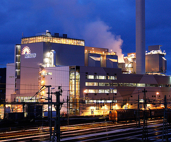 Exterior shot of the Renova recycling plant at night